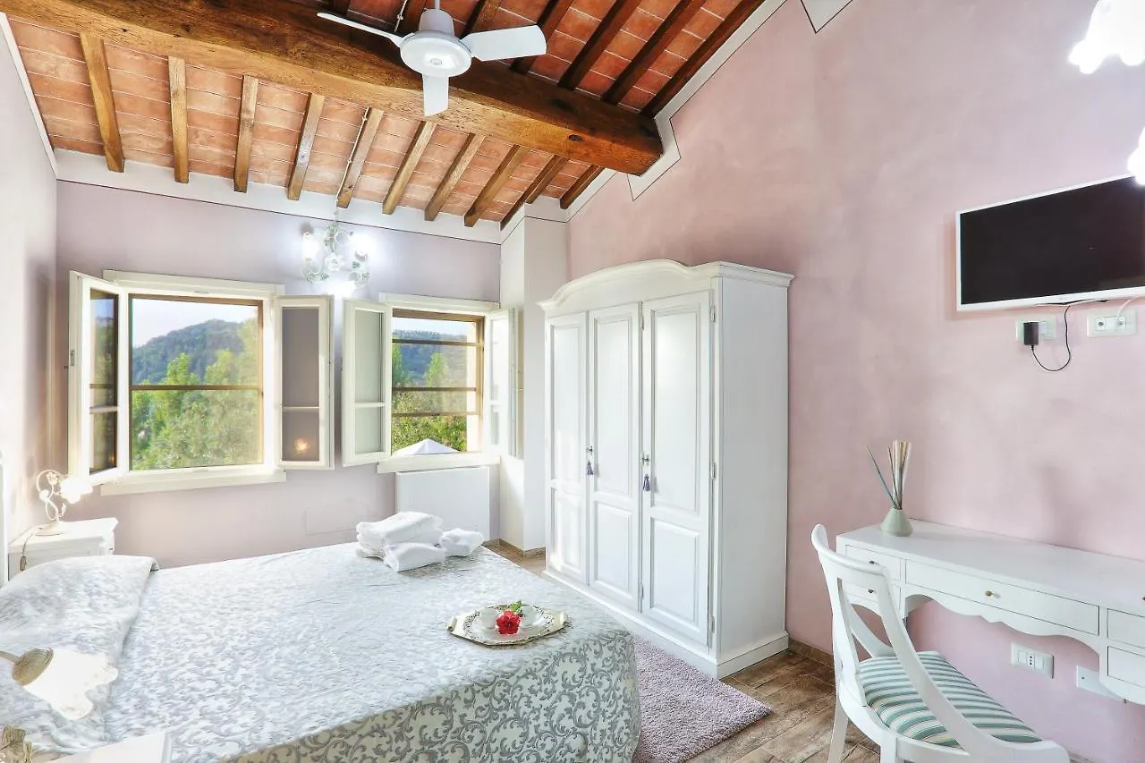 Wonderful Villa In Tuscany With Swimming Pool And Park Near Pisa And Florence Molino del Roglio Italy